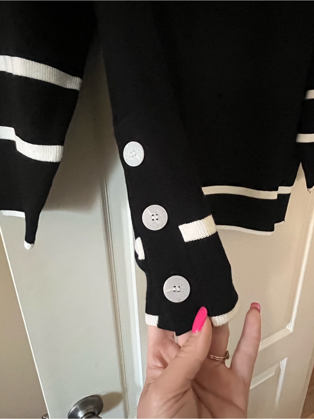 Adrianna Papell Black V-Neck Layered Sweater with White Stripes Size 1X - Picture 7 of 14
